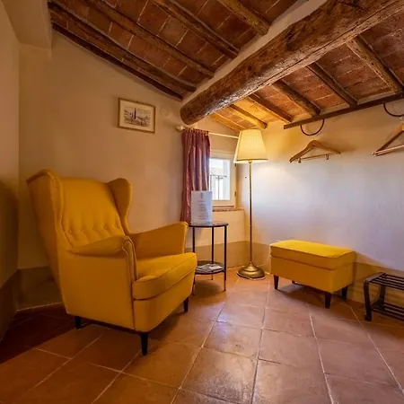 Palazzo Mosela Porta Montepulciano Stazione